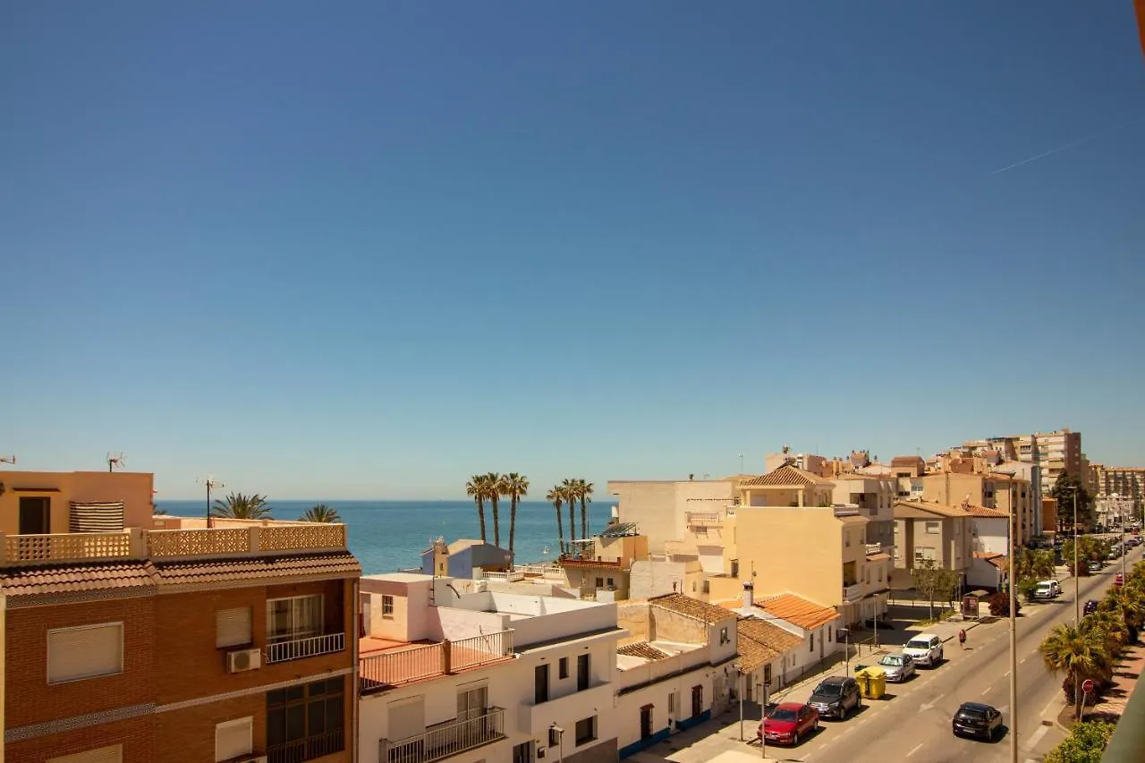 מאלגה A View Of The Beach Duplex