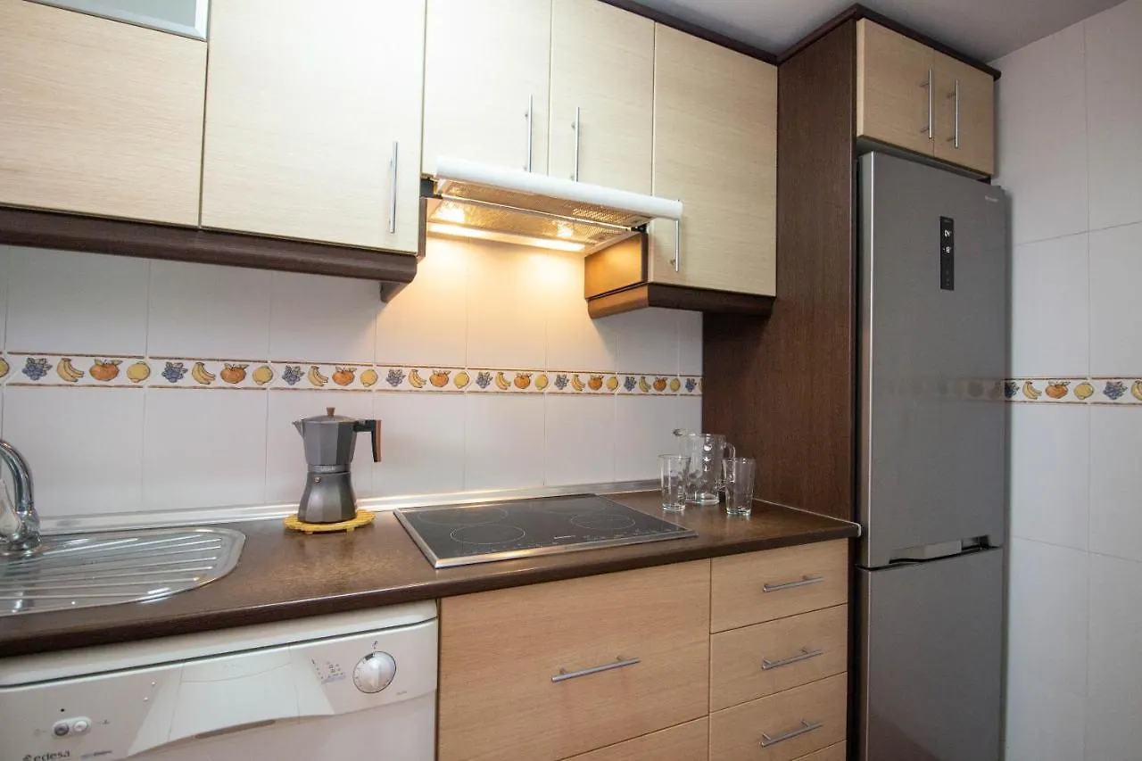 מאלגה A View Of The Beach Duplex 0*,  ספרד