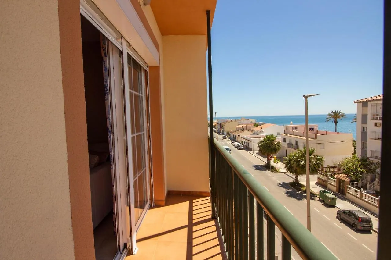 מאלגה A View Of The Beach Duplex